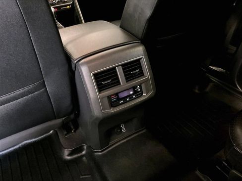 Used 2019 Volkswagen Atlas SE w/ Towing Package AWD/4WD image 29