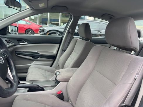 Used 2012 Honda Accord LX image 12
