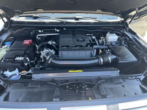 Used 2025 Nissan Frontier Pro-X RWD image 21