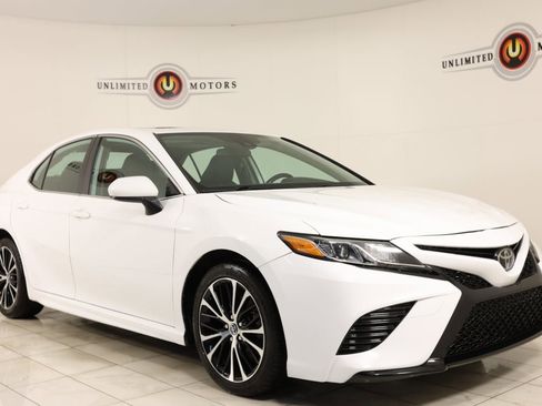 Used 2020 Toyota Camry SE image 34