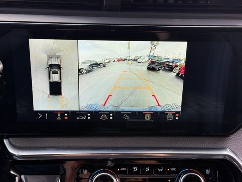 Used 2025 GMC Sierra 2500 Denali w/ Technology Package image 27