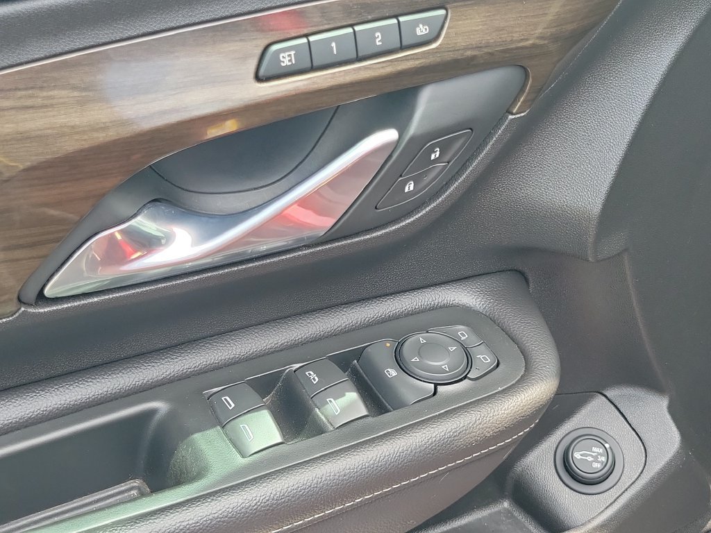 Used 2019 GMC Terrain Denali w/ Advanced Safety Package FWD image 27