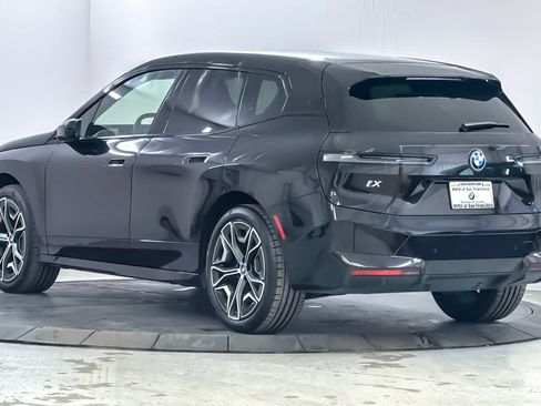 Used 2024 BMW iX xDrive50 w/ Premium Package AWD/4WD image 6