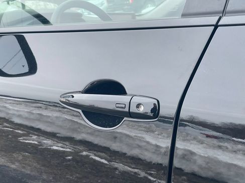 Certified 2023 Nissan Rogue SV AWD/4WD image 37
