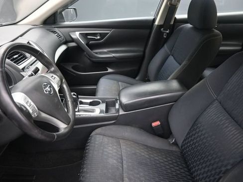 Used 2018 Nissan Altima 2.5 SV FWD image 16