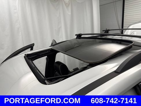Used 2022 Chevrolet Traverse Premier w/ Redline Edition AWD/4WD image 28
