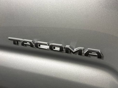Used 2023 Toyota Tacoma TRD Sport AWD/4WD image 24