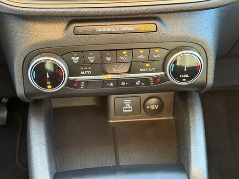 Certified 2023 Ford Escape Active AWD/4WD image 5