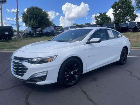 Used 2025 Chevrolet Malibu LT FWD image 8