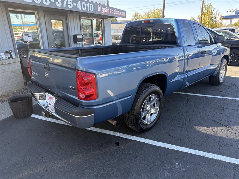 Used 2005 Dodge Dakota SLT RWD image 4