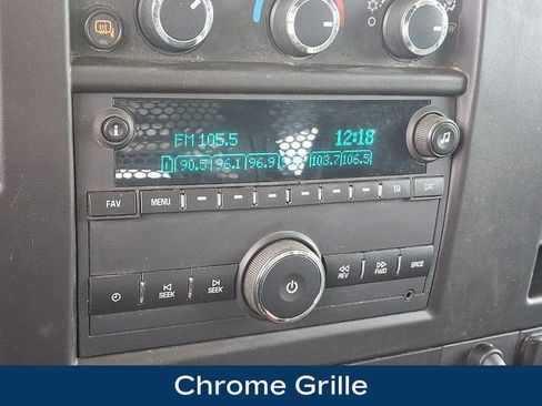 Used 2021 GMC Savana 2500 w/ Driver Convenience Package image 18