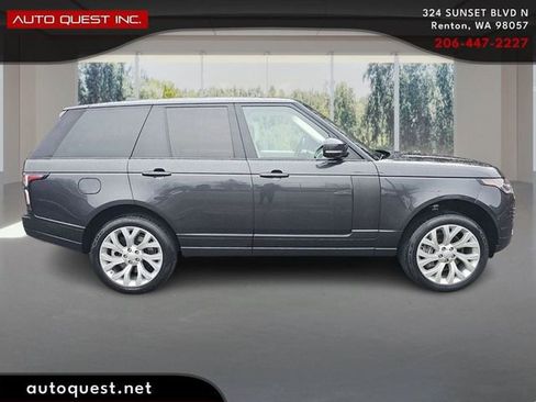 Used 2018 Land Rover Range Rover Supercharged image 4