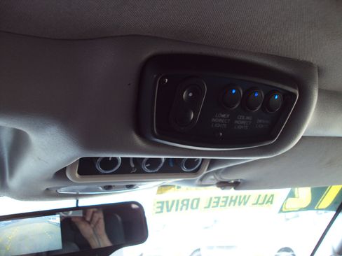 Used 2012 GMC Savana 1500 AWD image 27