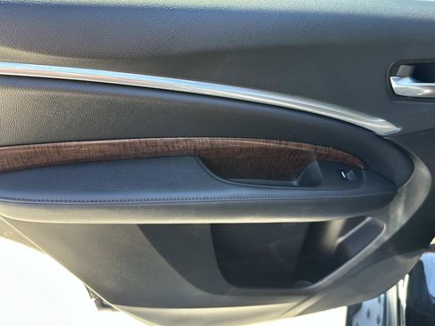 Used 2019 Acura MDX FWD image 15