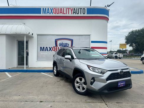 Used 2020 Toyota RAV4 XLE w/ Convenience Package AWD/4WD image 15