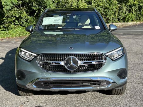 New 2027 Mercedes-Benz GLC 300 image 3