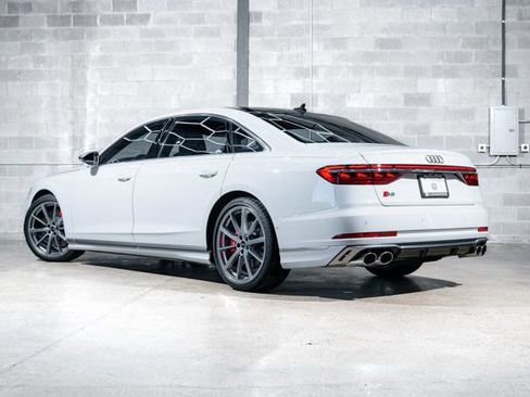 Used 2023 Audi S8 4.0 TFSI image 5