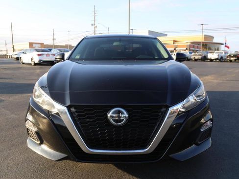 Used 2020 Nissan Altima 2.5 S image 2