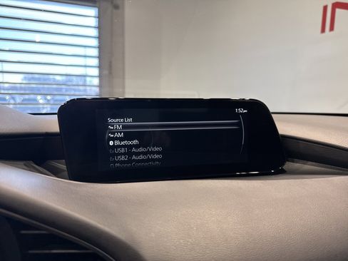 Used 2024 MAZDA MAZDA3 s image 17