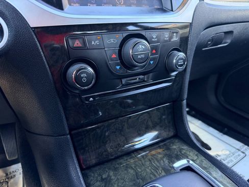 Used 2014 Chrysler 300 C w/ Light Group AWD/4WD image 44