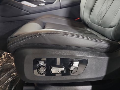 New 2026 BMW X6 M60i image 31