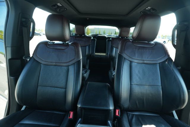 Used 2023 Ford Explorer Platinum w/ Technology Package AWD/4WD image 40