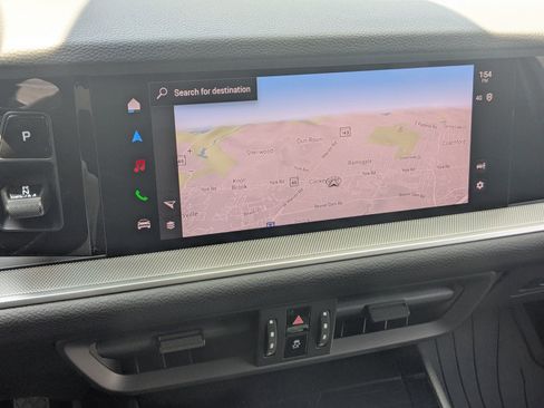 Used 2025 Porsche Cayenne Coupe image 20