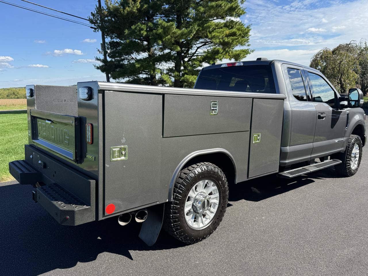 Used 2022 Ford F350 XLT w/ XLT Value Package AWD/4WD image 4