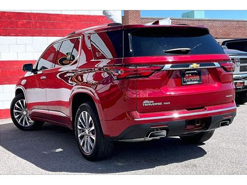 Used 2023 Chevrolet Traverse Premier AWD/4WD image 13