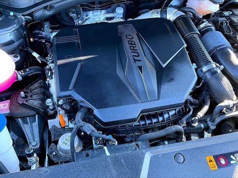 Used 2024 Hyundai Santa Fe Limited image 35