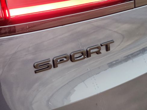 New 2025 Land Rover Range Rover Sport Dynamic SE image 10