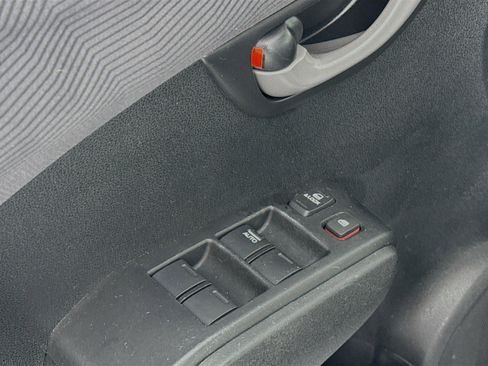 Used 2010 Honda Fit image 16