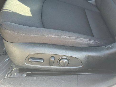 Used 2023 Chevrolet Malibu LT image 20