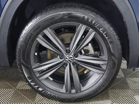 Used 2022 Volkswagen Atlas Cross Sport SEL R-Line image 24