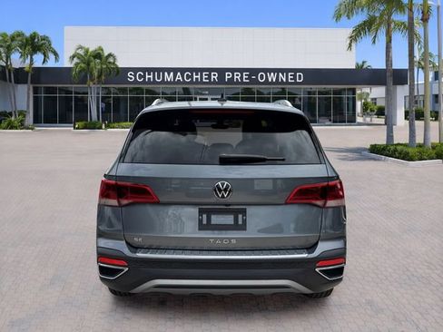 Certified 2024 Volkswagen Taos SE FWD image 6