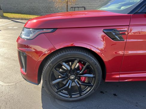 Used 2020 Land Rover Range Rover Sport SVR image 13