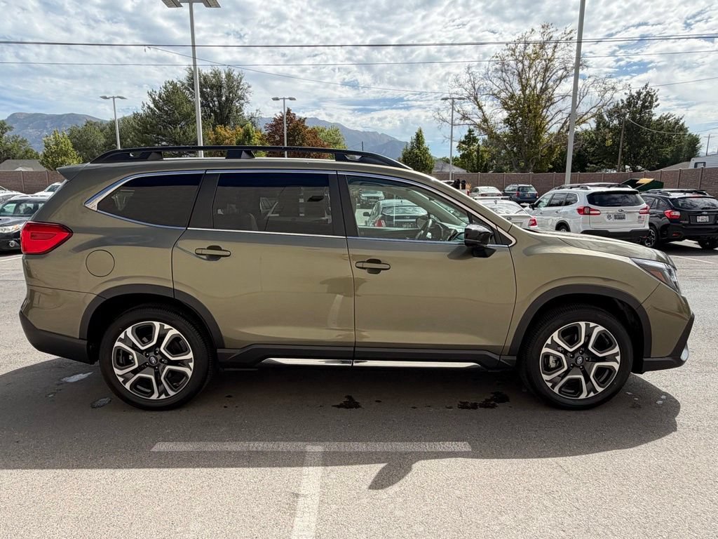 Used 2026 Subaru Ascent Limited AWD/4WD image 7