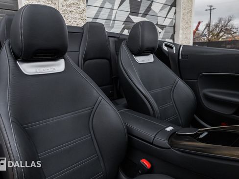 Used 2022 Mercedes-Benz SL 63 AMG 4MATIC image 33