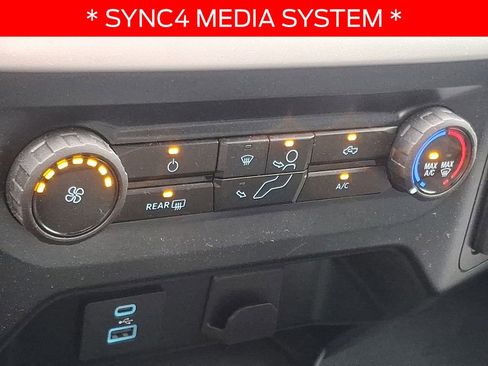 Used 2023 Ford F150 XLT image 15