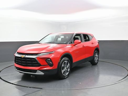 Used 2023 Chevrolet Blazer LT image 9
