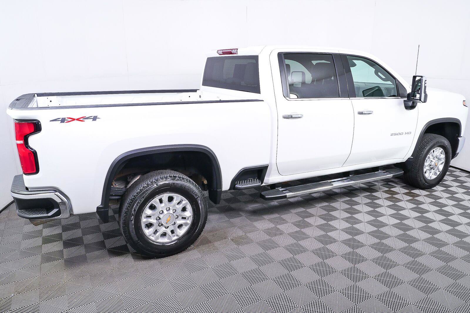 Used 2026 Chevrolet Silverado 2500 LTZ AWD/4WD image 2