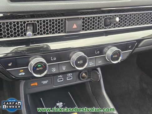 Used 2023 Honda Civic Touring image 27