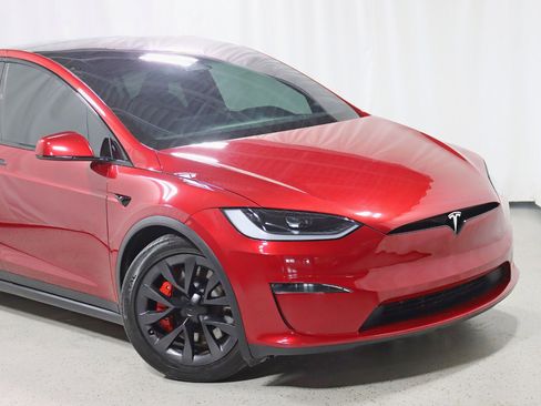 Used 2023 Tesla Model X Plaid image 2