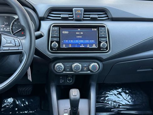 Used 2024 Nissan Versa S w/ Trunk Package image 24