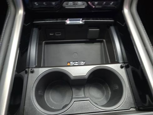 Certified 2022 GMC Yukon Denali w/ Denali Premium Package image 21