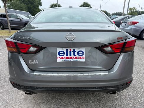 Used 2023 Nissan Altima 2.5 SR w/ SR Premium Package FWD image 6