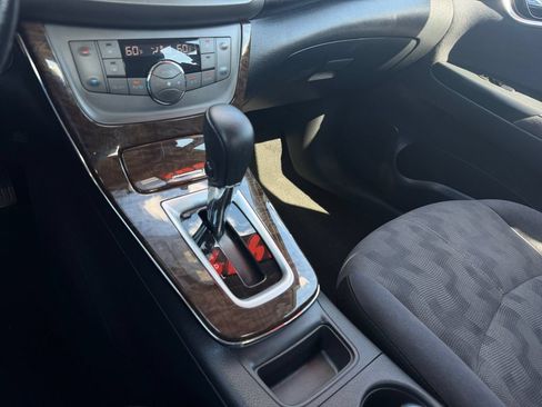 Used 2013 Nissan Sentra SL w/ Navigation Pkg FWD image 23