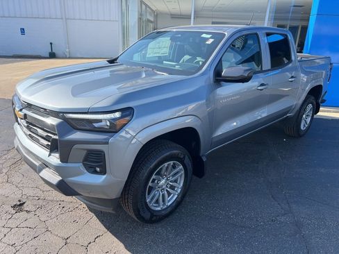 New 2026 Chevrolet Colorado LT w/ LT Convenience Package AWD/4WD image 2