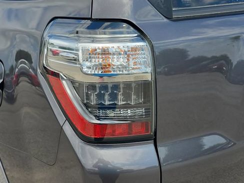 Used 2022 Toyota 4Runner Limited RWD image 35