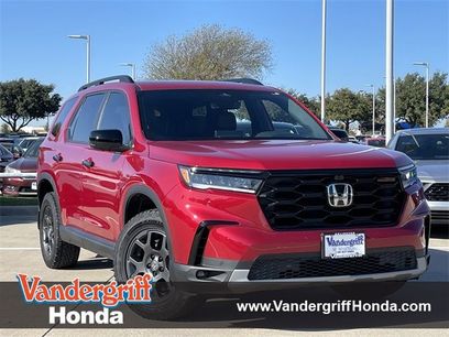 Certified 2025 Honda Pilot TrailSport